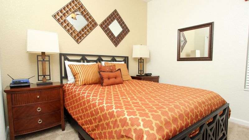 Queen Bedroom 2 Downstairs