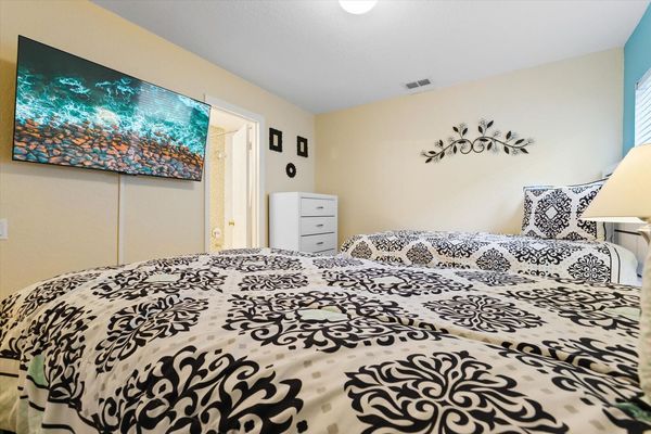 Two Twins Bedroom 3 (Angle)
50" Roku TV