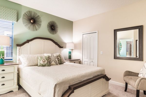 Master King Bedroom 2 Downstairs
Attached Bathroom-Shower
42" TV