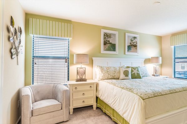 Master King Bedroom 1 Upstairs
Attached Bathroom
Tub & Shower
42" TV