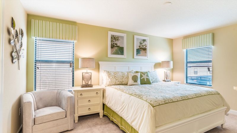 Master King Bedroom 1 Upstairs
Attached Bathroom
Tub & Shower
42" TV