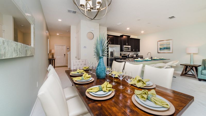 Dining Angle