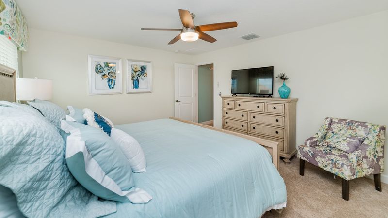 Master King Bedroom 1 (Angle)
43" Smart TV