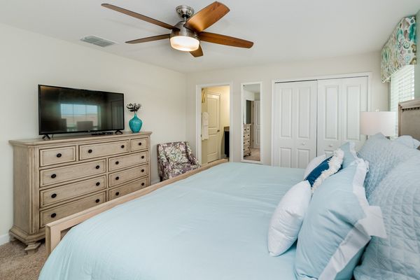 Master King Bedroom 1 (Angle)