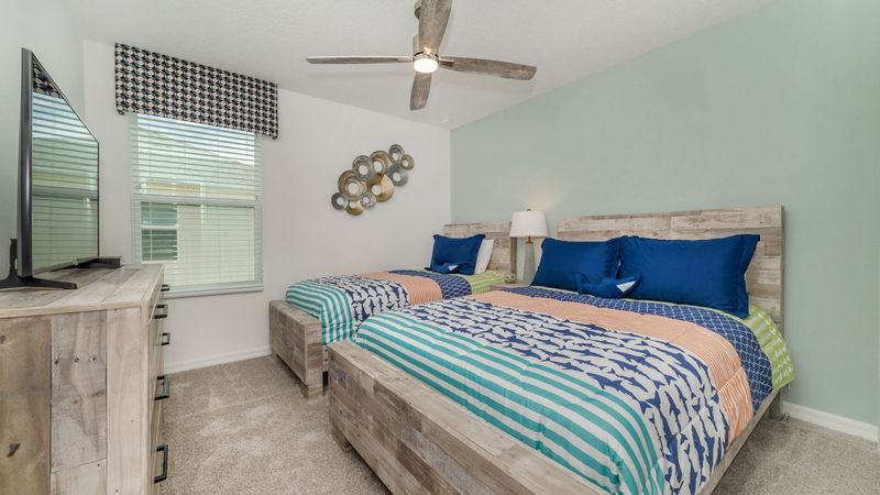 Twin/Full Bedroom 5 Upstairs