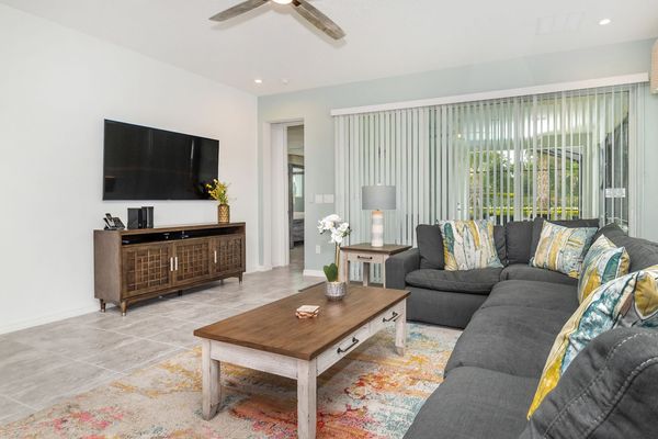 Living Room (Angle)
65" Smart TV