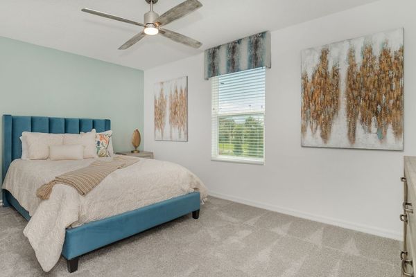 Queen Bedroom 7 Upstairs
Shared Bathroom