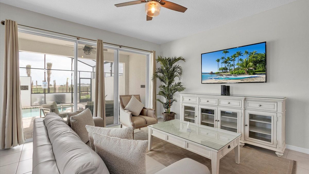 Living Room
65" Roku TV