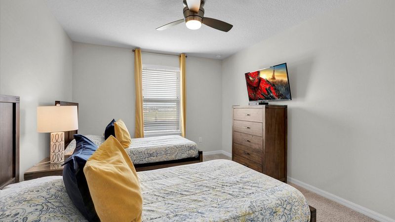 Two Twins Bedroom 4 
43" Roku TV