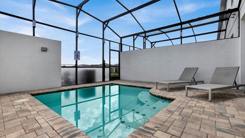 Pool Deck (Angle)