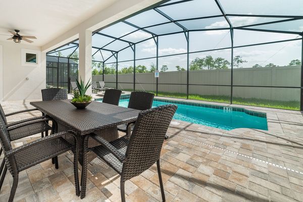 Patio Dining
Pool Faces West