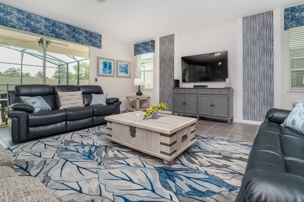 Living Room (Angle)
65" Smart TV