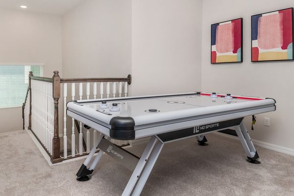 Loft
Air Hockey -Upstairs
