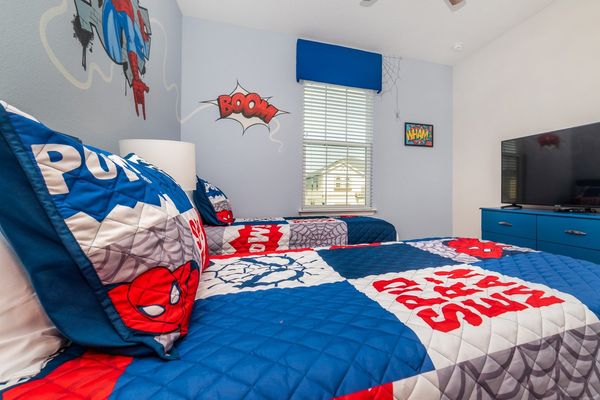 Two Twins Suite Bedroom 6 (Angle)
50" Smart TV