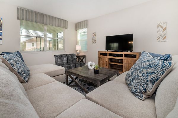 Living Room (Angle)
50" Smart TV