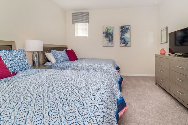 Two Doubles Bedroom 3 (Angle)
40" Smart TV