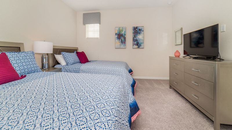 Two Doubles Bedroom 3 (Angle)
40" Smart TV