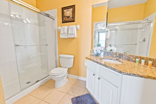 Master King Bathroom 1
Shower