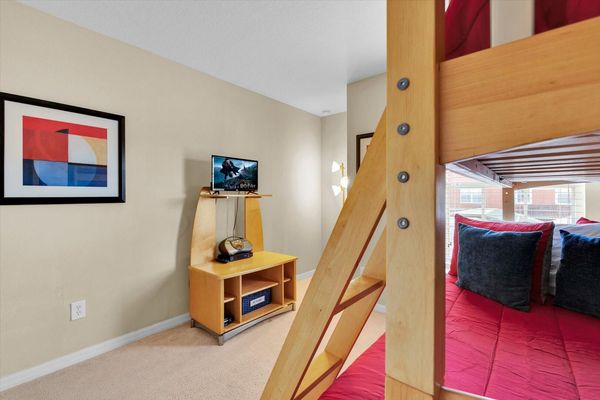 Twin/Double Bunk Bedroom 2 (Angle)
24" Roku TV