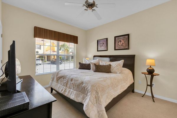 King Bedroom 1 Downstairs