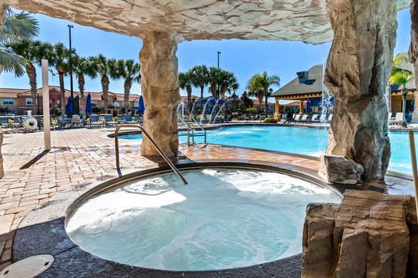 Resort Hot Tubs