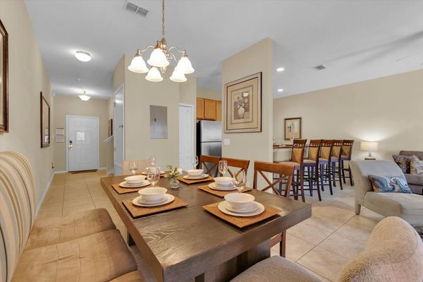 Dining Area (Angle 2)