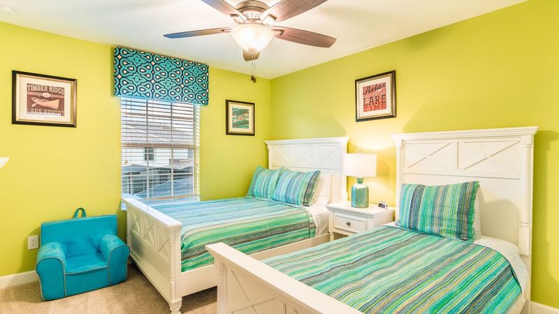 Twin/Double Bedroom 2 Upstairs
32" TV