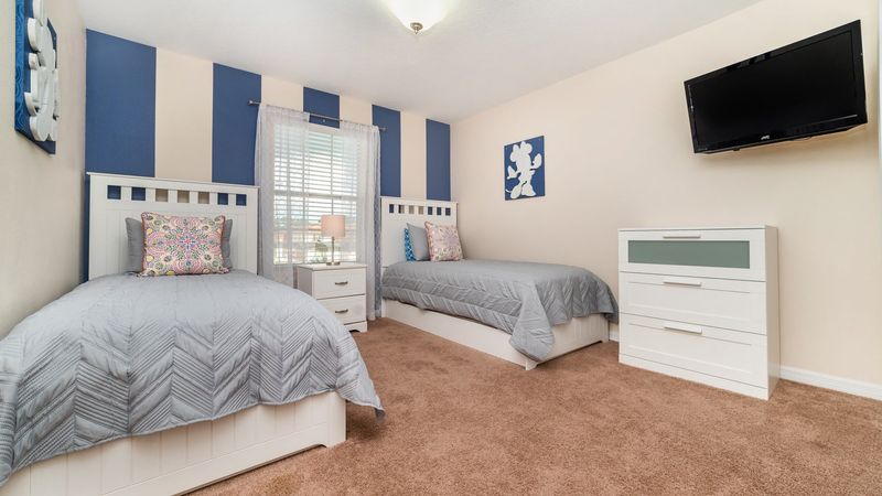Twin/Twin + Twin Trundle Bedroom 3 Upstairs
32" TV