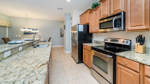 Kitchen (Angle)
