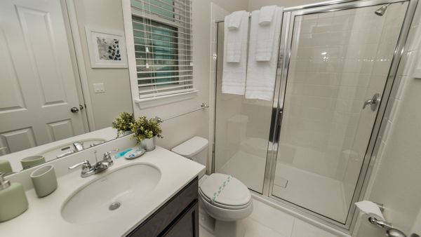 King Suite Bathroom (Bed 2) (Shower)