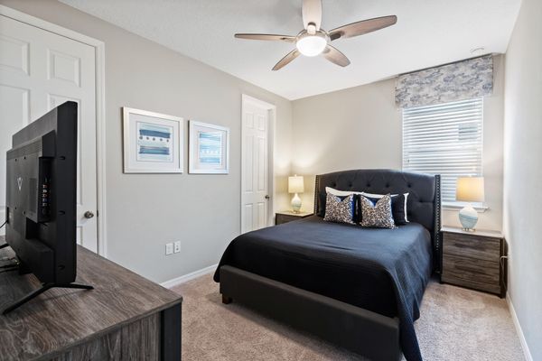 Queen Bedroom 2 Upstairs Shared Bathroom