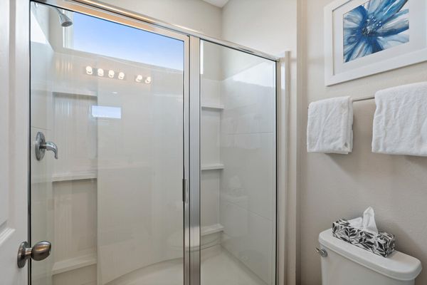 Jack N Jill Bathroom 4 Shower