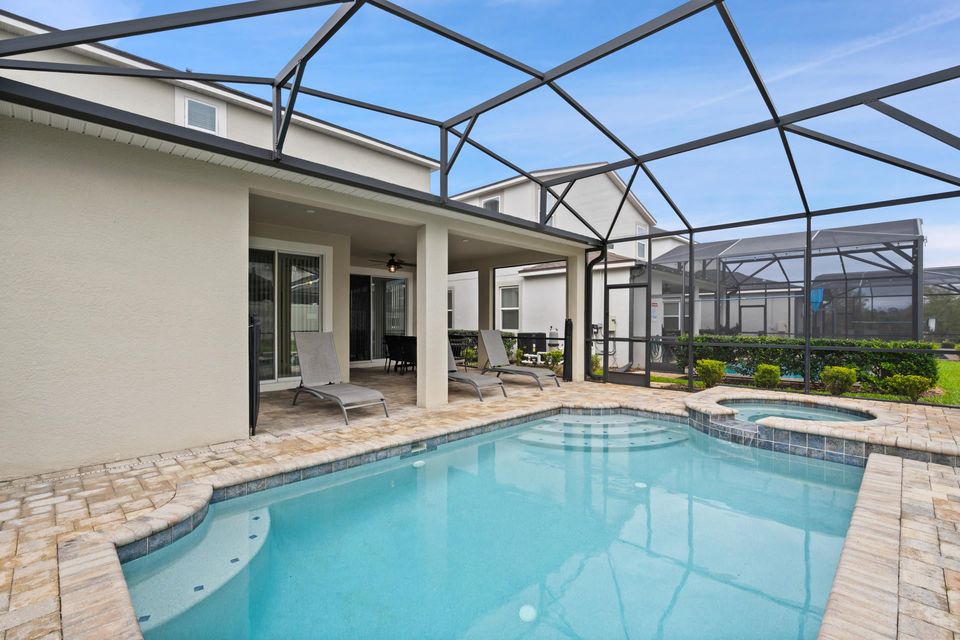 Pool / Patio