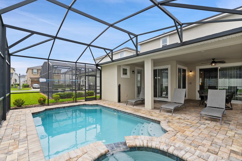 Pool / Patio