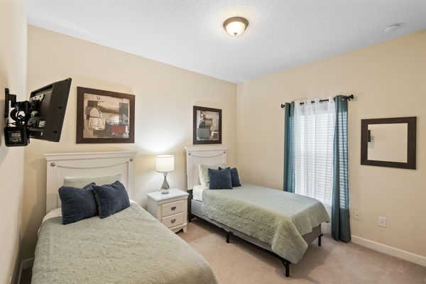 Two Twins Bedroom 2 Downstairs 
24" Smart TV