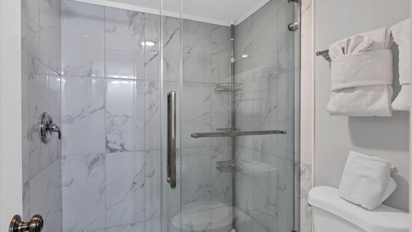 Master Bathroom (Angle)
Walk-in Shower