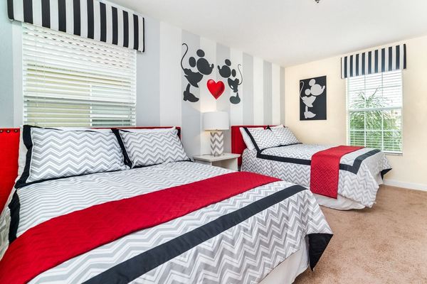 Double/Double Bedroom 4 Upstairs
Mickey