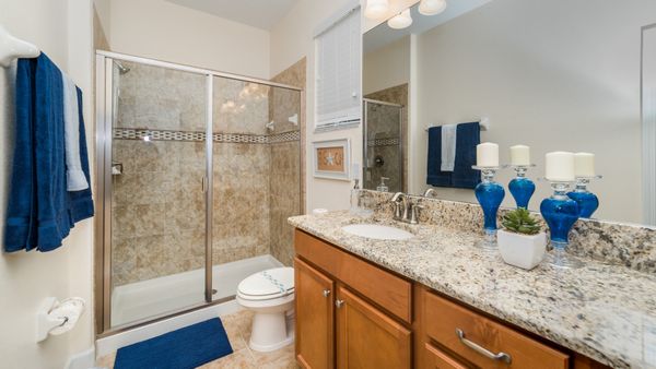 Master King Bathroom 1 Downstairs
Shower
Door to Pool