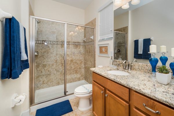 Master King Bathroom 1 Downstairs
Shower
Door to Pool