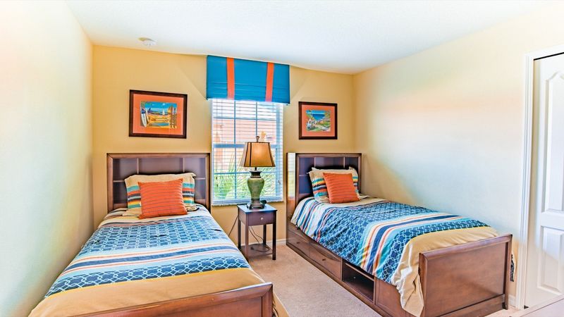 Two Twins Bedroom 4 (Angle)