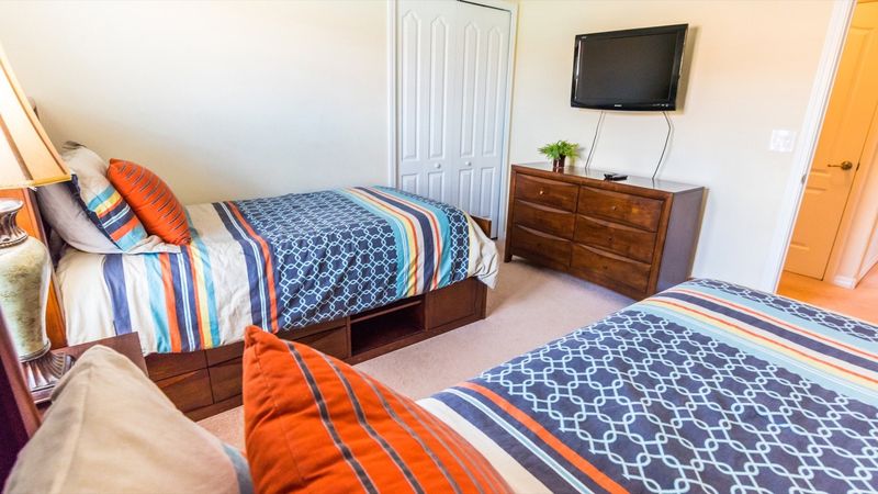 Two Twins Bedroom 4 Upstairs
32" TV