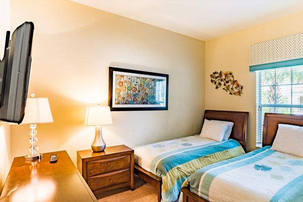 Two Twins Bedroom 2 (Angle)