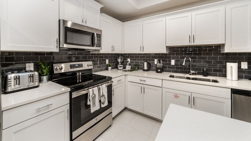 Kitchen (Angle)