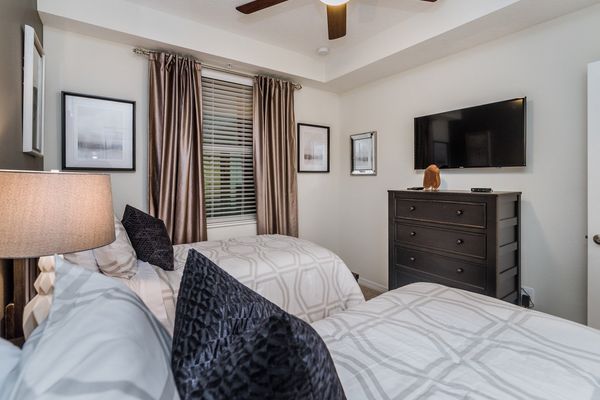 Two Twins Bedroom 2
40" Smart TV