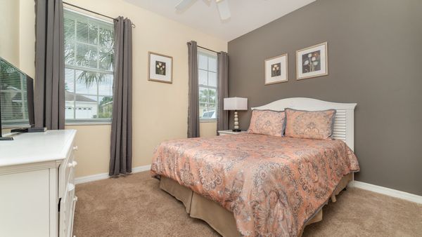 Queen Bedroom 3