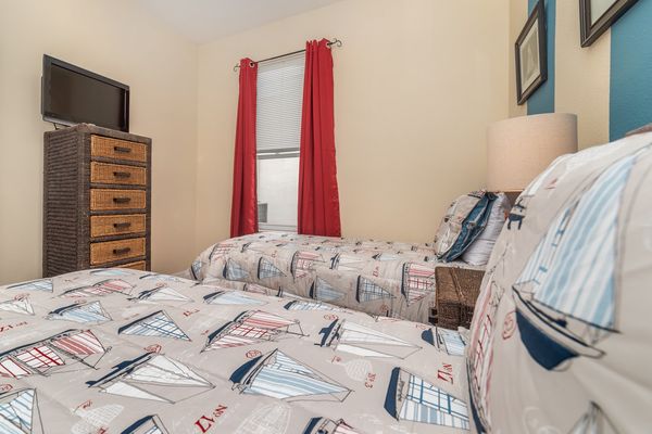 Two Twins Bedroom 4 (Angle)
26" TV