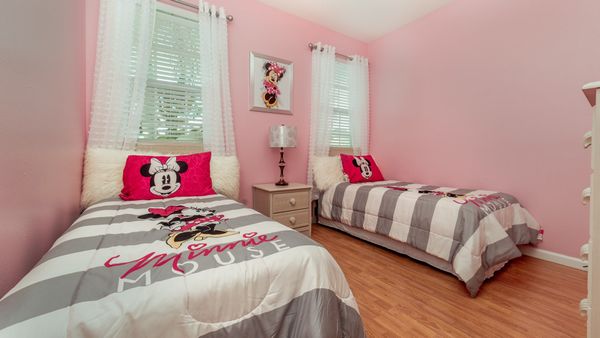 Two Twins Bedroom 3 
Minnie