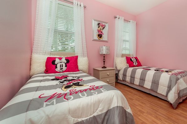 Two Twins Bedroom 3 
Minnie