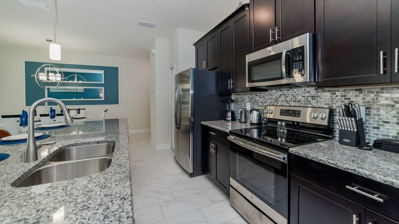 Kitchen (Angle)
