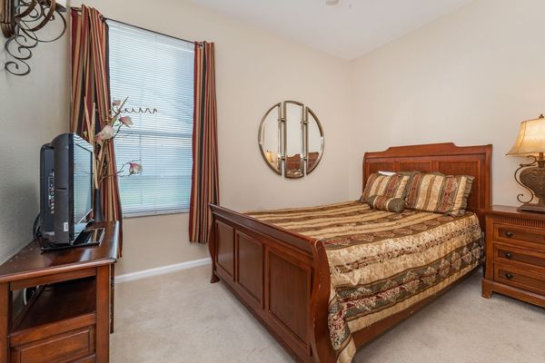 Queen Bedroom 2 Downstairs